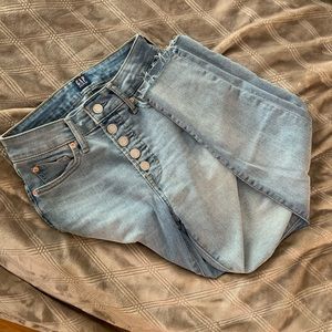 THE PERFECT SPRING/SUMMER JEANS